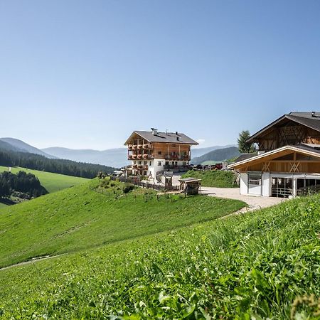 Unterkantiolerhof Funes  Bagian luar foto